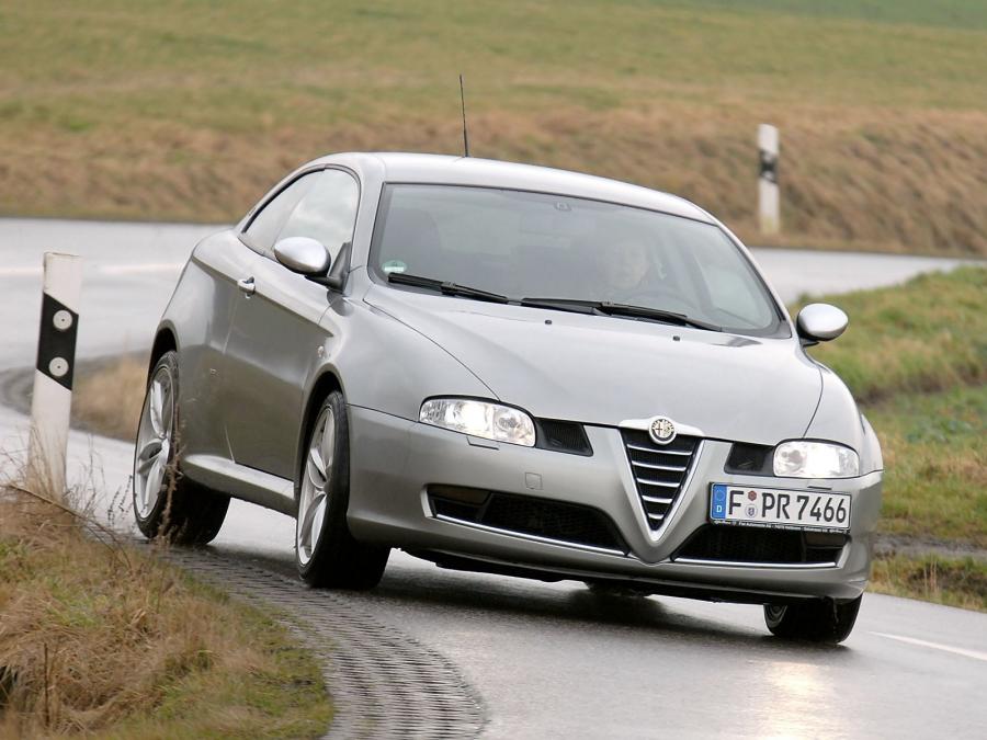 Alfa Romeo GT Quadrifoglio Verde (937C) 2008 года  (фото 6 из 8)